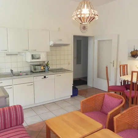 Waldstrasse 10 Villa